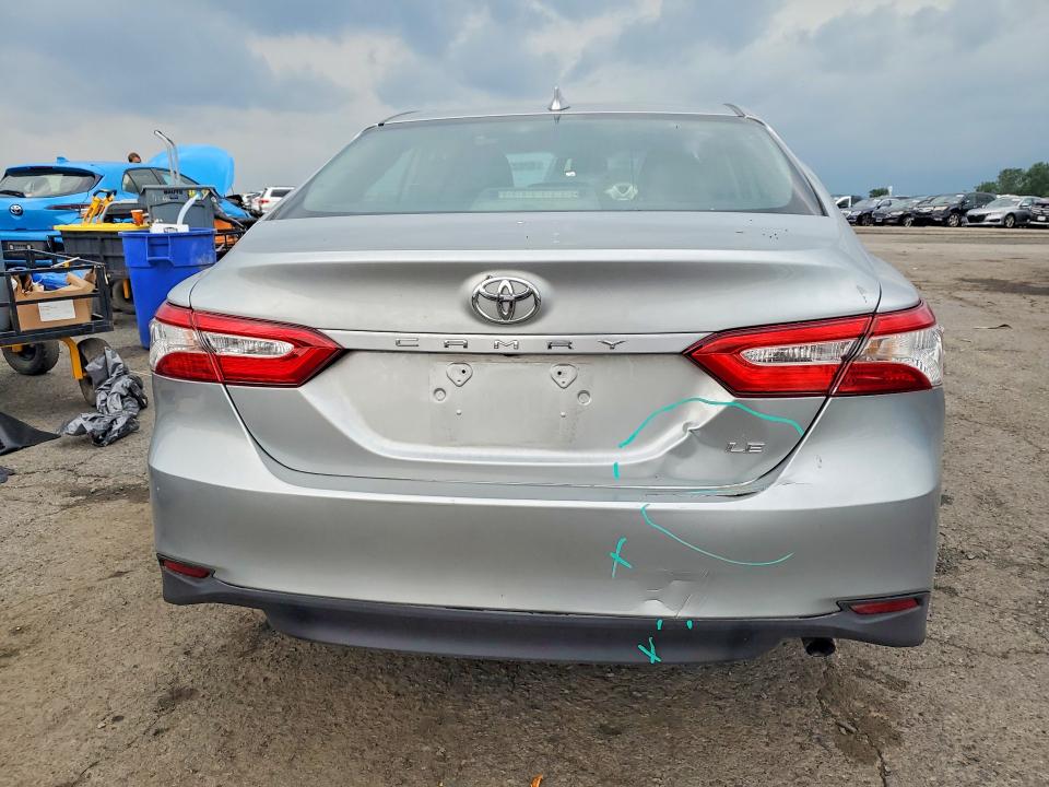 2019 Toyota Camry მანქანა იყიდება აუქციონზე, vin: 4T1B11HK0KU713117, აუქციონის ნომერი: 62627846