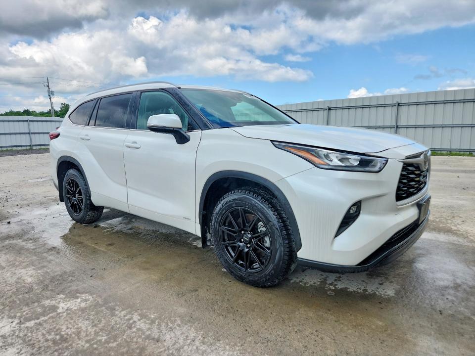 2025 Toyota Highlander Hybrid მანქანა იყიდება აუქციონზე, vin: 5TDKBRCH1SS646740, აუქციონის ნომერი: 62124506