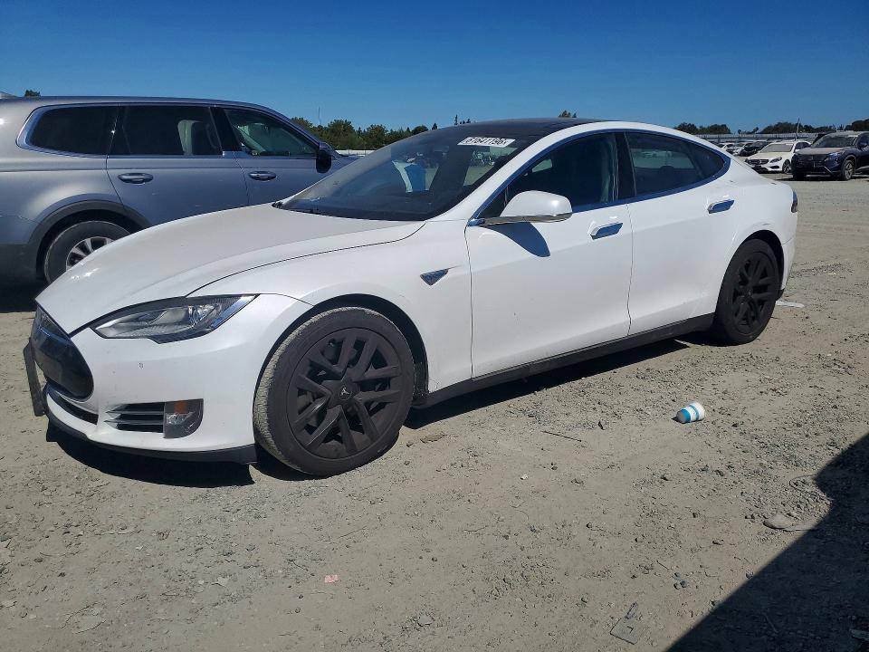 Auction sale of the 2014 Tesla Model S, vin: 5YJSA1H16EFP35003, lot number: 61641196