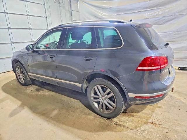 2016 Volkswagen Touareg მანქანა იყიდება აუქციონზე, vin: WVGEP9BP0GD001972, აუქციონის ნომერი: 63138446