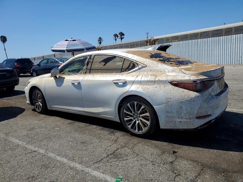 61774286 :رقم المزاد ، 58ADZ1B15MU109964 vin ، 2021 Lexus Es 350 مزاد بيع