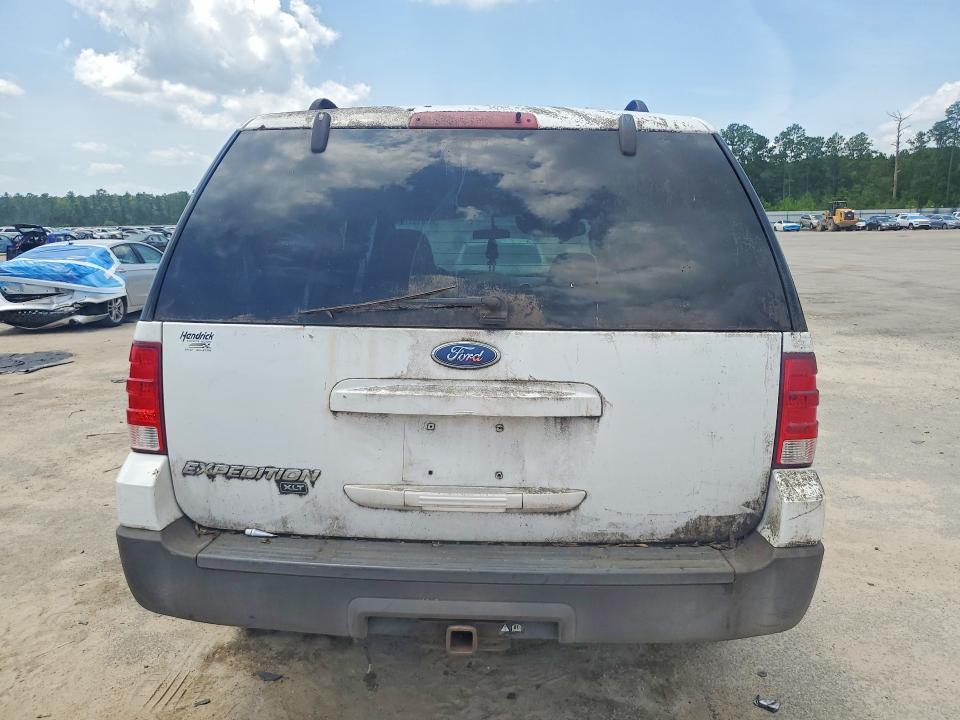 Продажа на аукционе авто 2005 Ford Expedition, vin: 1FMPU16555LB12452, номер лота: 61915176