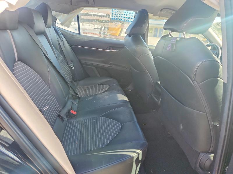 60366516 :رقم المزاد ، 4T1B11HK2KU719114 vin ، 2019 Toyota Camry مزاد بيع
