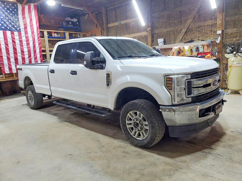 Продажа на аукционе авто 2019 Ford F350, vin: 1FT7W3B67KEF22565, номер лота: 61071586