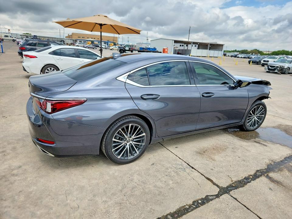 60749016 :رقم المزاد ، 58ADZ1B1XPU144374 vin ، 2023 Lexus Es 350 مزاد بيع