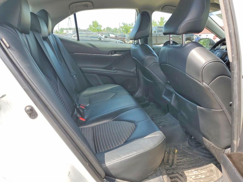 62418696 :رقم المزاد ، 4T1G11AK8MU574759 vin ، 2021 Toyota Camry مزاد بيع
