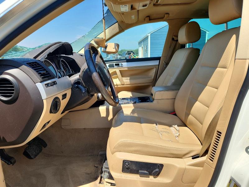 60838946 :رقم المزاد ، WVGBE77L18D035570 vin ، 2008 Volkswagen Touareg 2 مزاد بيع
