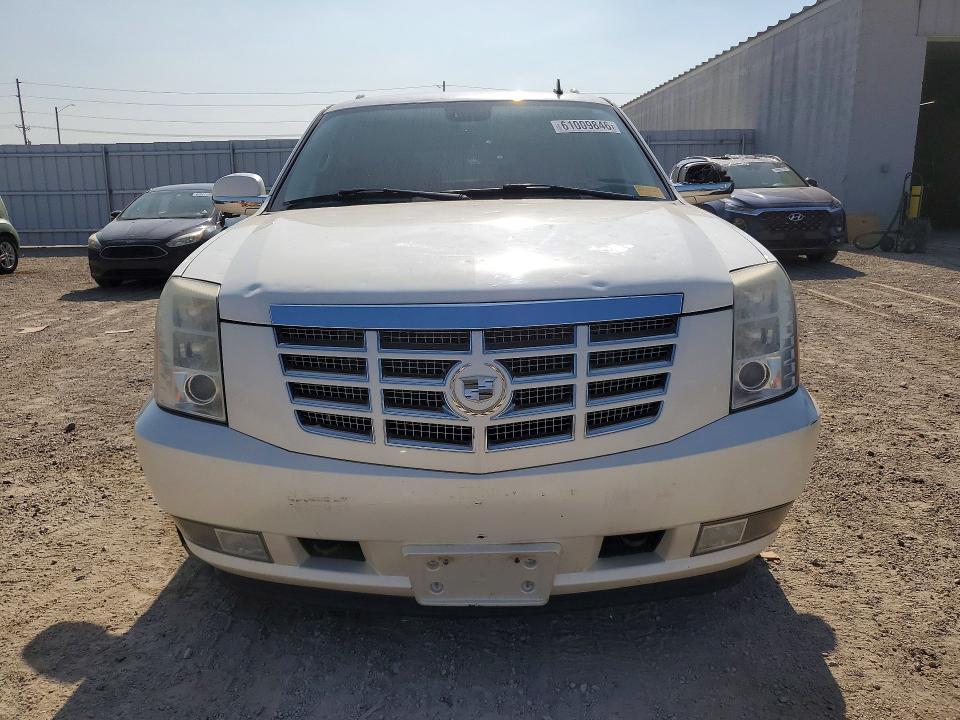 Продажа на аукционе авто 2007 Cadillac Escalade, vin: 1GYFK66807R412603, номер лота: 61009846