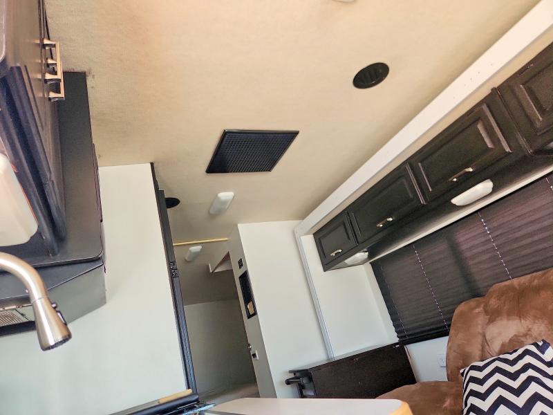 Продаж на аукціоні авто 2004 Winnebago Sightseer, vin: 5B4LP57G143383739, номер лоту: 62220126