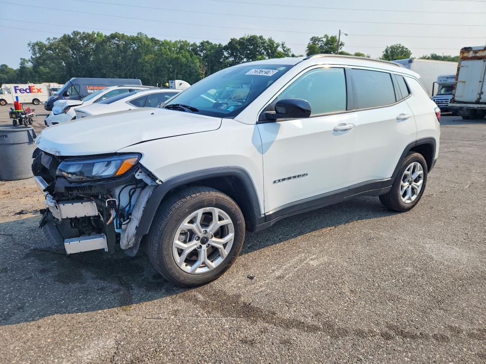 62573276 :رقم المزاد ، 3C4NJDBN7ST522486 vin ، 2025 Jeep Compass مزاد بيع