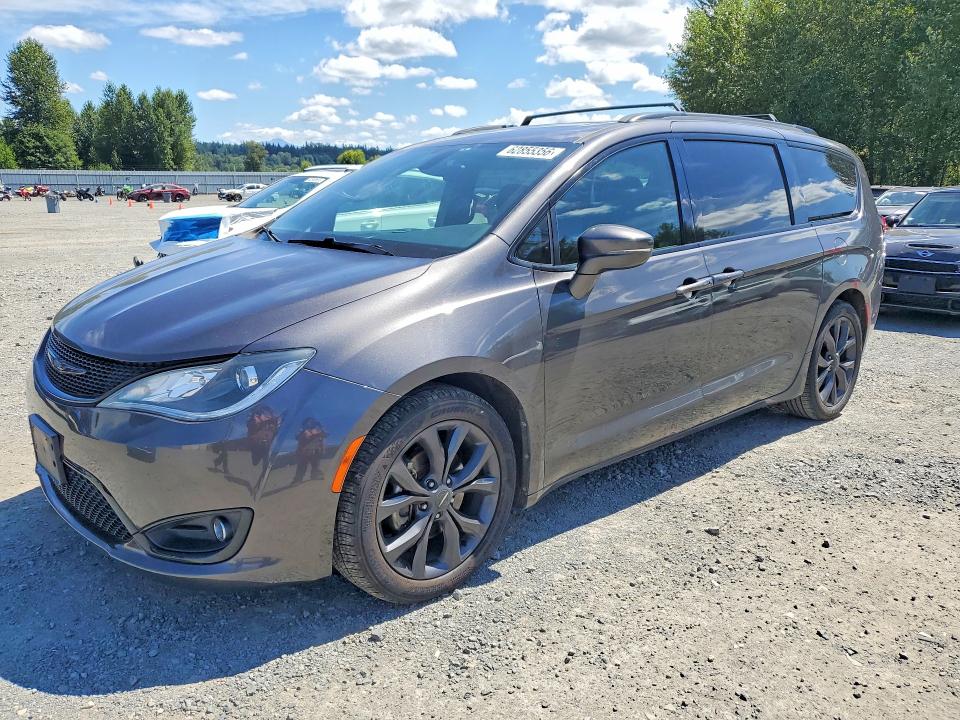 2019 Chrysler Pacifica მანქანა იყიდება აუქციონზე, vin: 2C4RC1GG7KR720329, აუქციონის ნომერი: 62855356