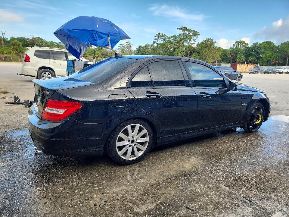 2014 Mercedes-benz C მანქანა იყიდება აუქციონზე, vin: WDDGF7HB7EA961679, აუქციონის ნომერი: 58467426