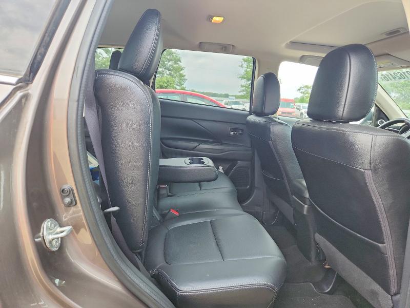 Продажа на аукционе авто 2017 Mitsubishi Outlander, vin: JA4AZ3A3XHZ052838, номер лота: 62162416