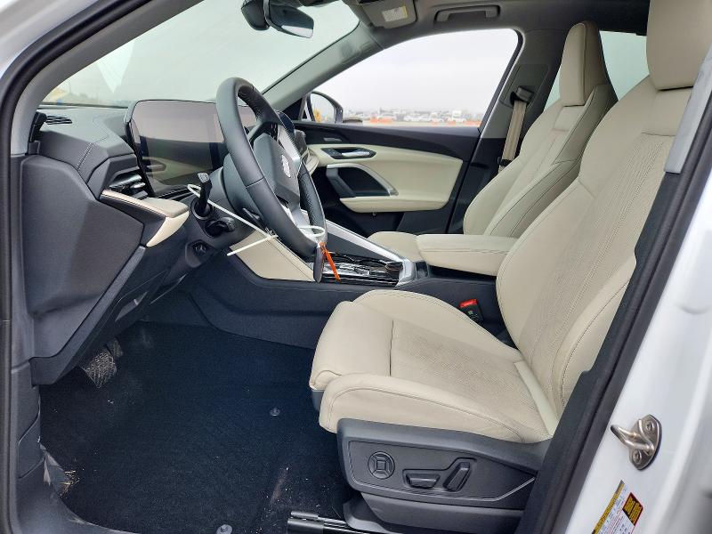 59143886 :رقم المزاد ، WA12AAGU1S2080835 vin ، 2025 Audi Q5 مزاد بيع
