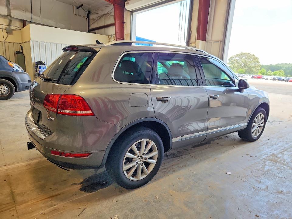 Aukcja sprzedaży 2014 Volkswagen Touareg, vin: WVGEF9BP9ED004241, numer aukcji: 59816406