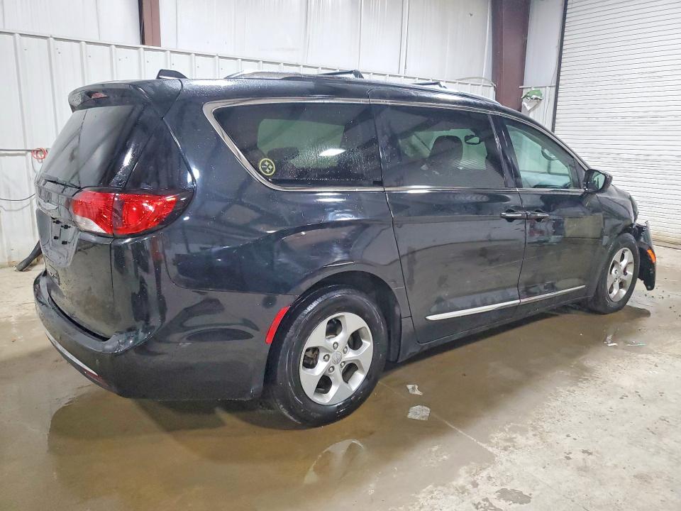 2017 Chrysler Pacifica მანქანა იყიდება აუქციონზე, vin: 2C4RC1EG2HR727555, აუქციონის ნომერი: 61317446