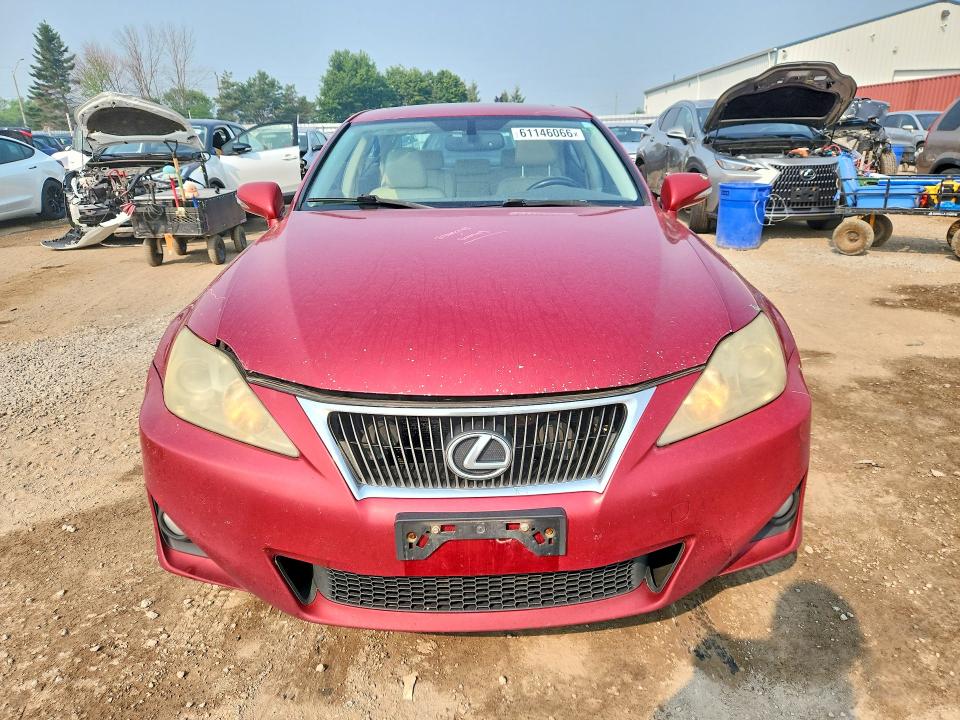 61146066 :رقم المزاد ، JTHCF5C27B5049027 vin ، 2011 Lexus Is مزاد بيع