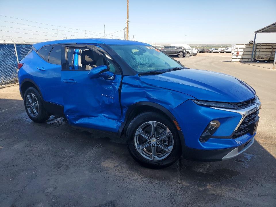 60776746 :رقم المزاد ، 3GNKBCR43TS143233 vin ، 2026 Chevrolet Blazer مزاد بيع
