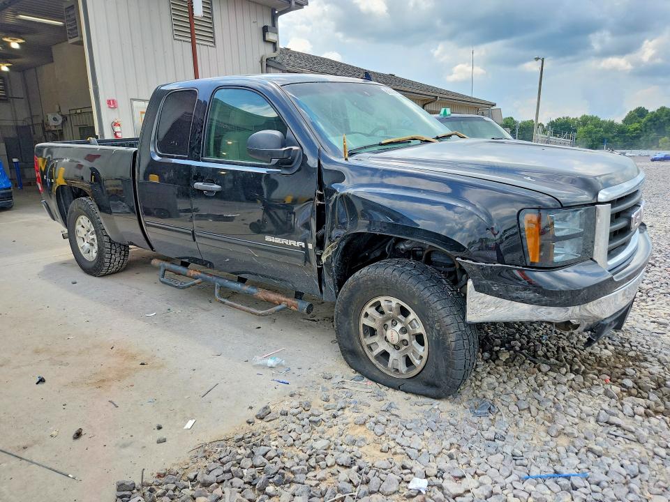 60608846 :رقم المزاد ، 2GTEC19JX81184748 vin ، 2008 Gmc Sierra مزاد بيع