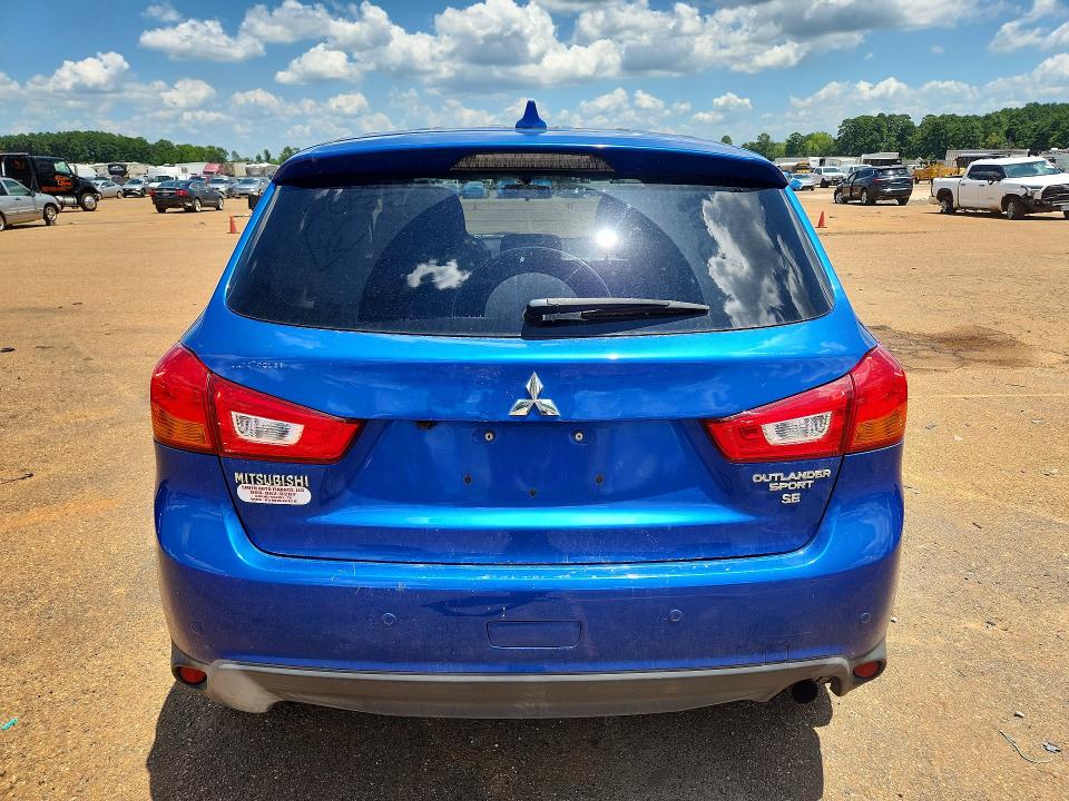 61060076 :رقم المزاد ، JA4AP3AW1HZ043056 vin ، 2017 Mitsubishi Outlander Sport مزاد بيع