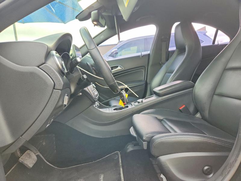 61484926 :رقم المزاد ، WDDSJ4EB8HN421122 vin ، 2017 Mercedes-benz Cla مزاد بيع