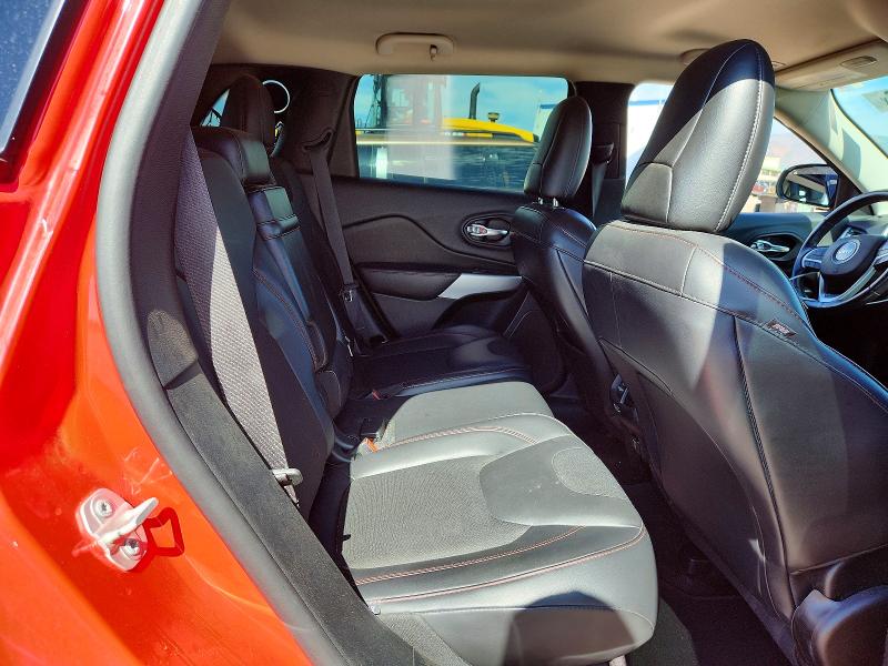 59707126 :رقم المزاد ، 1C4PJMBX3JD607243 vin ، 2018 Jeep Cherokee مزاد بيع