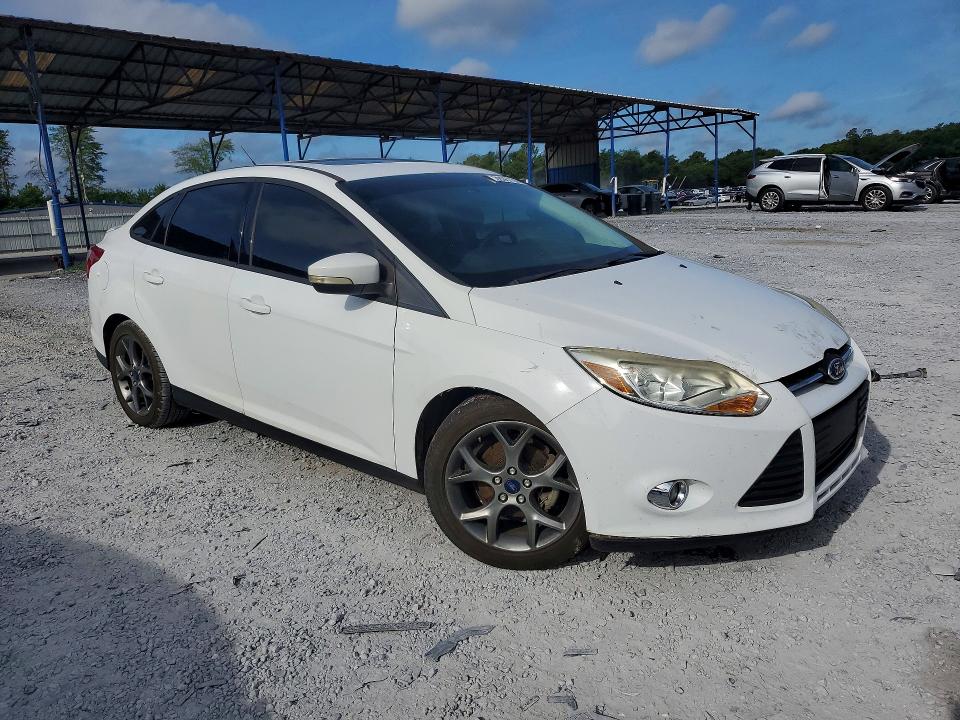 60896736 :رقم المزاد ، 1FADP3F27EL416338 vin ، 2014 Ford Focus مزاد بيع