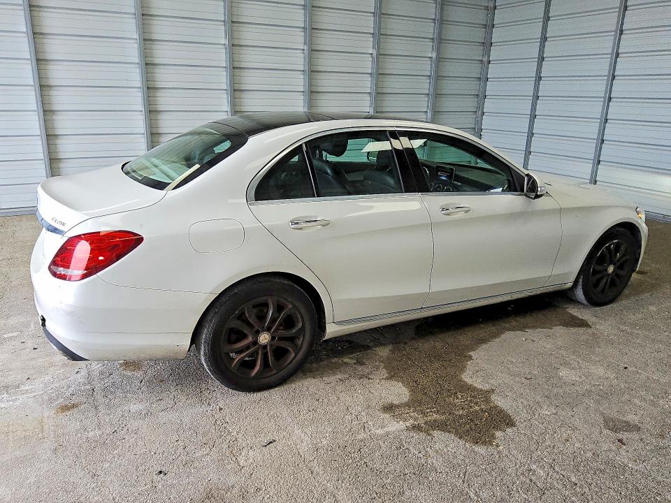 2015 Mercedes-benz C მანქანა იყიდება აუქციონზე, vin: 55SWF4KB1FU015226, აუქციონის ნომერი: 55385986
