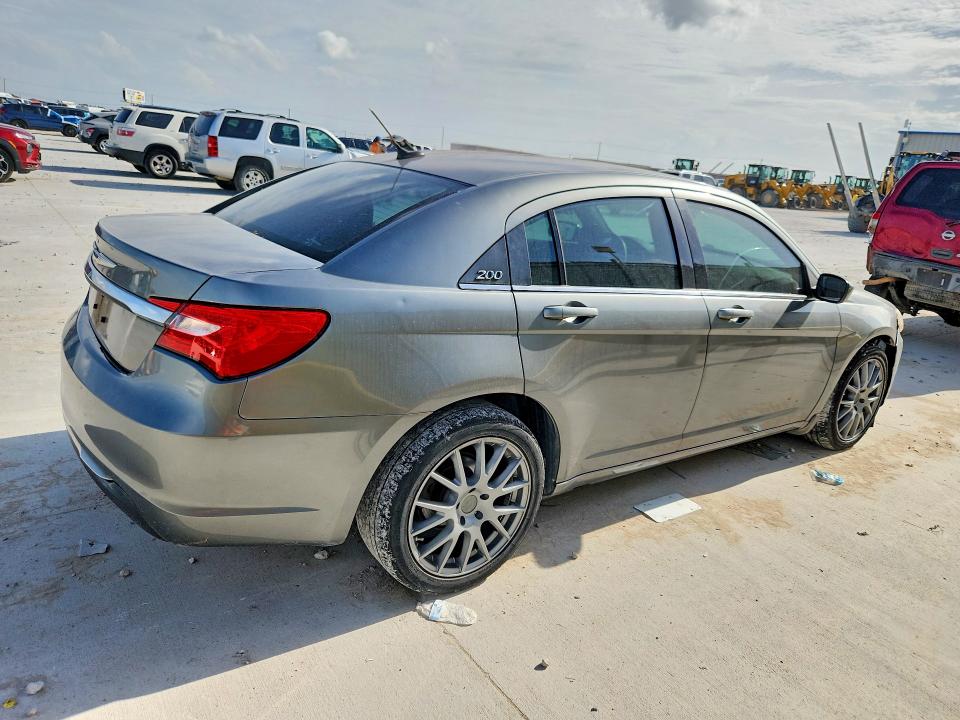 Продажа на аукционе авто 2012 Chrysler 200, vin: 1C3CCBAB5CN262186, номер лота: 61573416