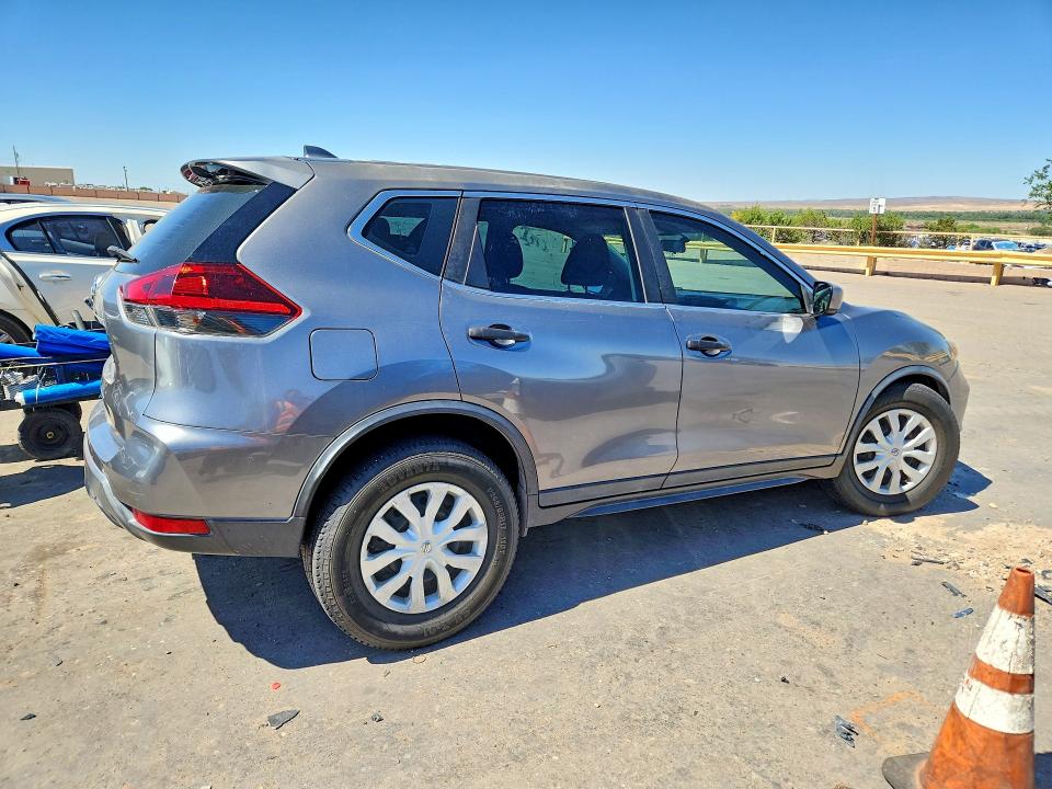 Продаж на аукціоні авто 2018 Nissan Rogue, vin: KNMAT2MTXJP612310, номер лоту: 59231836