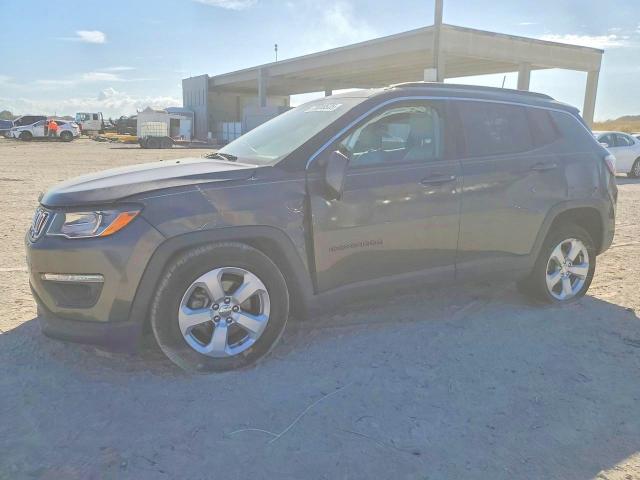 Продаж на аукціоні авто 2018 Jeep Compass, vin: 3C4NJCBB5JT256996, номер лоту: 61640316