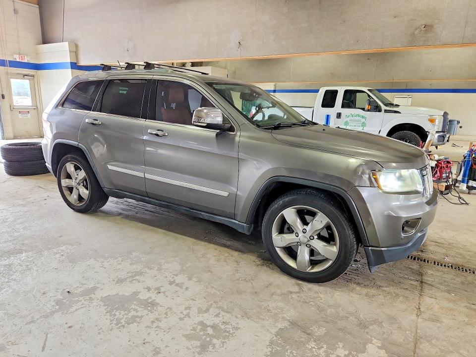 62254796 :رقم المزاد ، 1J4RR6GT6BC589020 vin ، 2011 Jeep Grand Cherokee مزاد بيع