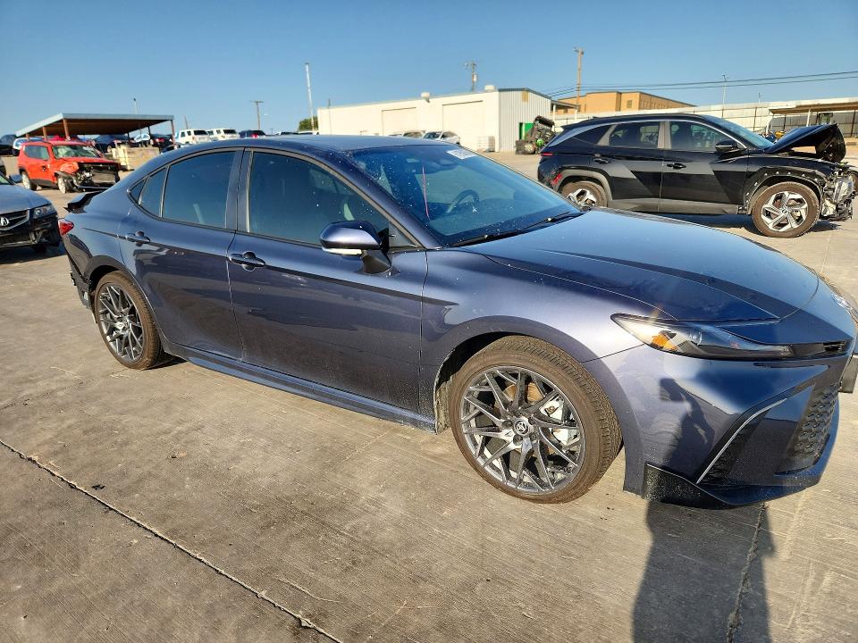Продажа на аукционе авто 2026 Toyota Camry, vin: 4T1DAACK3TU757419, номер лота: 61950256
