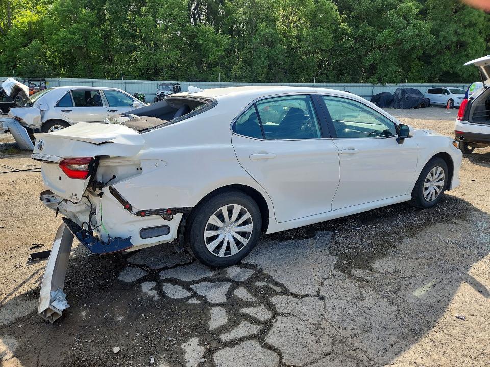 Продажа на аукционе авто 2023 Toyota Camry, vin: 4T1C31AK9PU615509, номер лота: 63173216