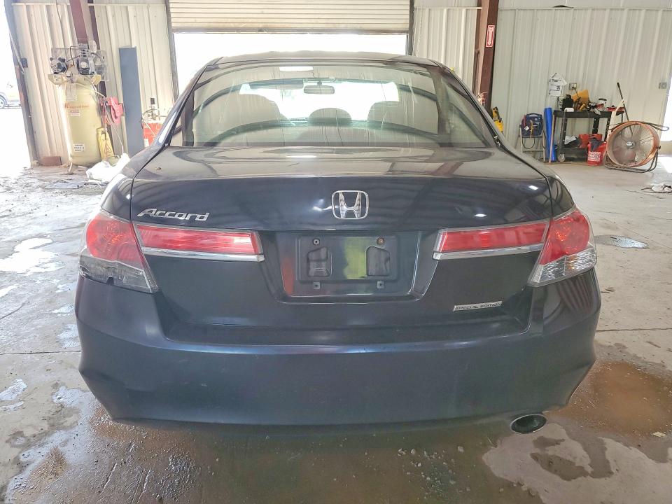 Aukcja sprzedaży 2011 Honda Accord, vin: 1HGCP2F63BA070025, numer aukcji: 61954336