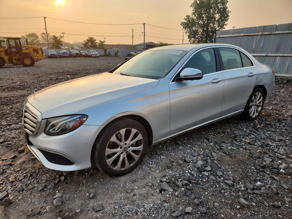 Продажа на аукционе авто 2019 Mercedes-benz E, vin: WDDZF4KB9KA562784, номер лота: 61331016