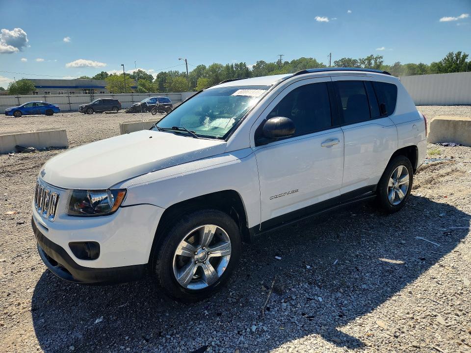 60864976 :رقم المزاد ، 1C4NJCBB9ED666924 vin ، 2014 Jeep Compass مزاد بيع