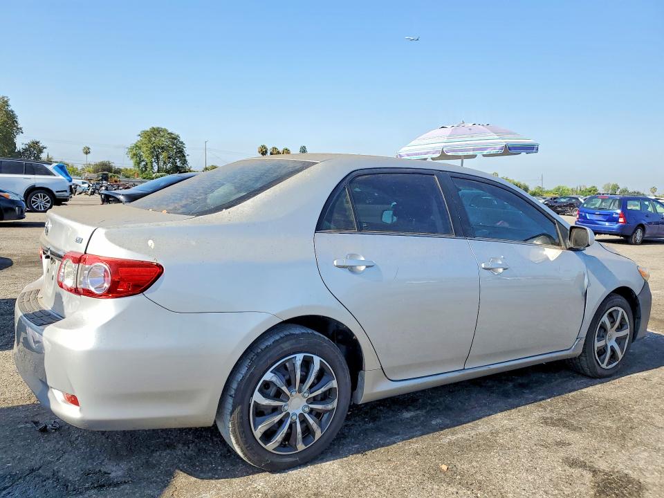 61616276 :رقم المزاد ، 5YFBU4EE9DP150547 vin ، 2013 Toyota Corolla مزاد بيع