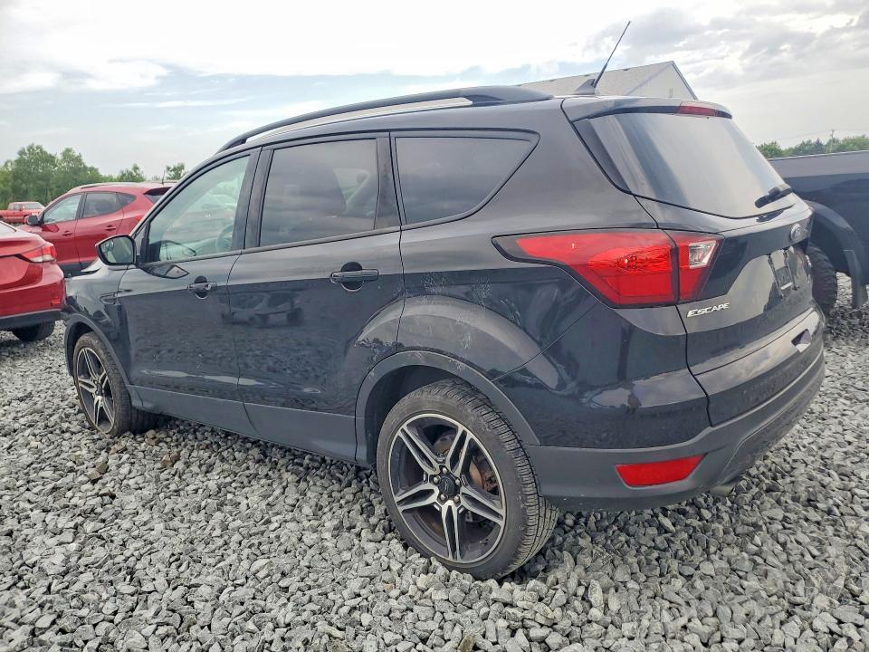 59361096 :رقم المزاد ، 1FMCU0HD7KUA03252 vin ، 2019 Ford Escape مزاد بيع