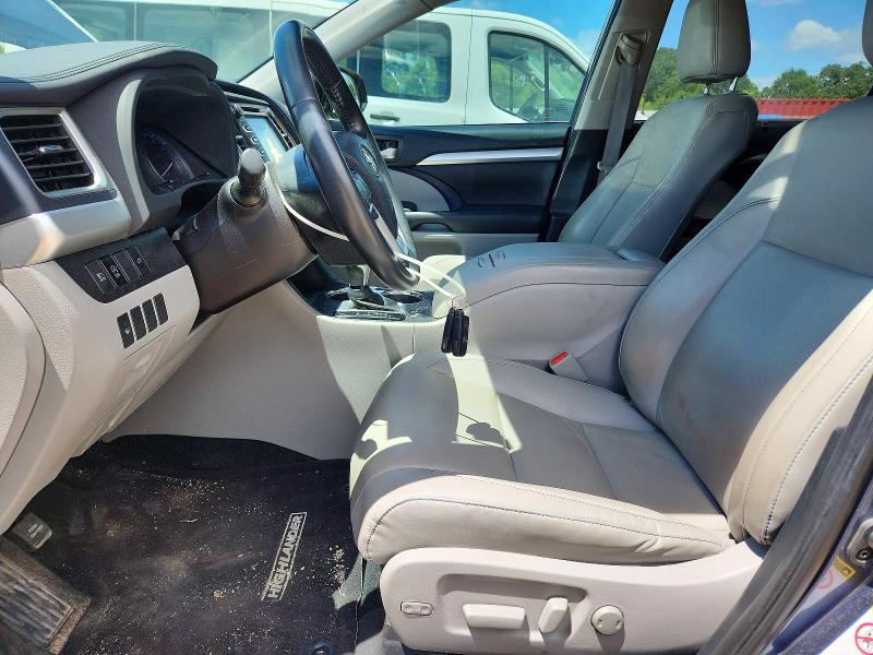 Продажа на аукционе авто 2019 Toyota Highlander, vin: 5TDJZRFH9KS971834, номер лота: 61668506