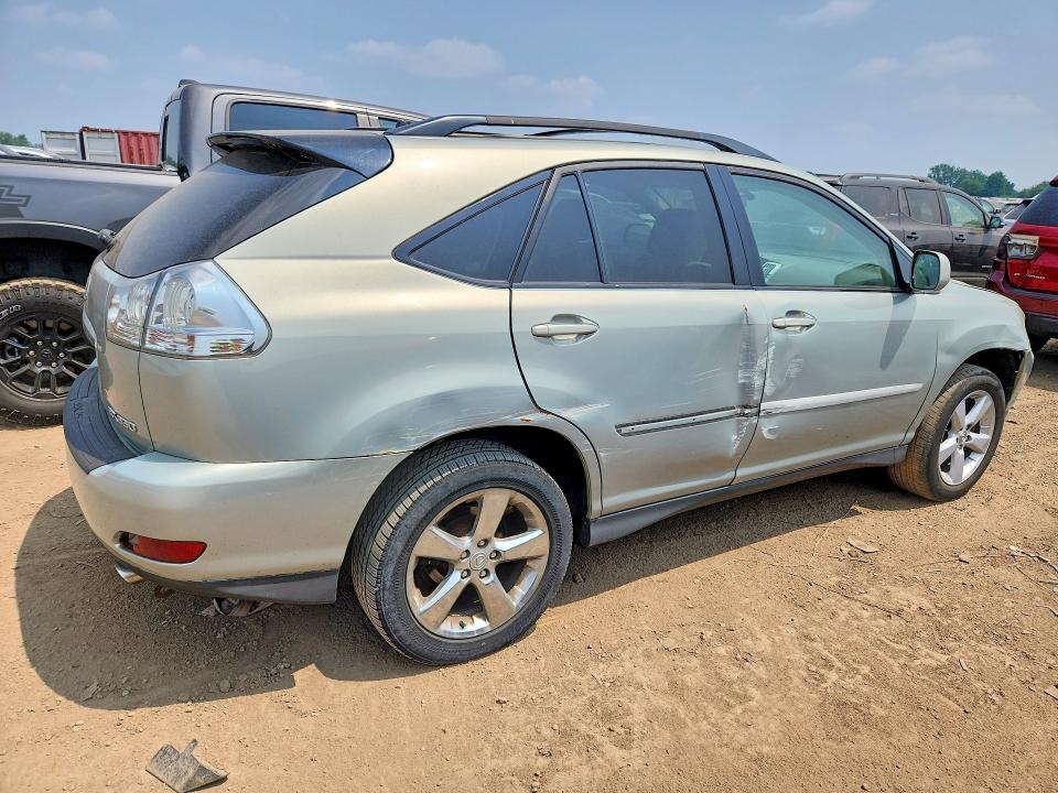 61225216 :رقم المزاد ، 2T2GA31U65C031891 vin ، 2005 Lexus Rx مزاد بيع