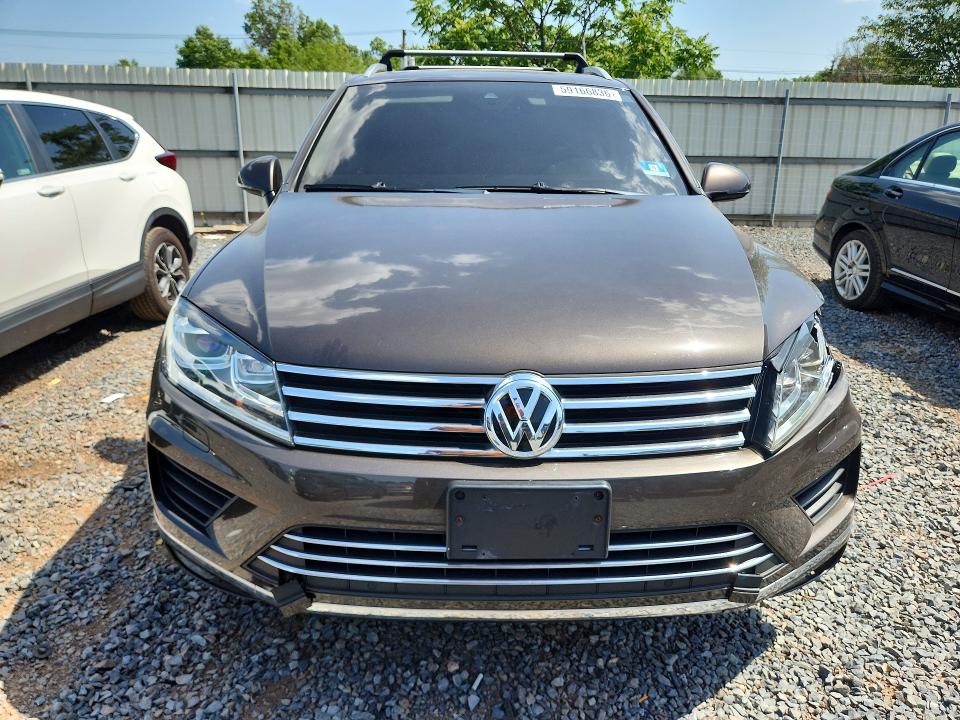 Продажа на аукционе авто 2016 Volkswagen Touareg, vin: WVGEF9BP2GD002558, номер лота: 59166836