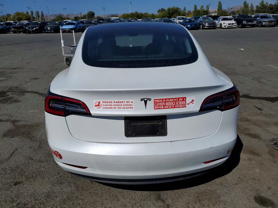 Продажа на аукционе авто 2023 Tesla Model 3, vin: 5YJ3E1EA3PF513051, номер лота: 58998056