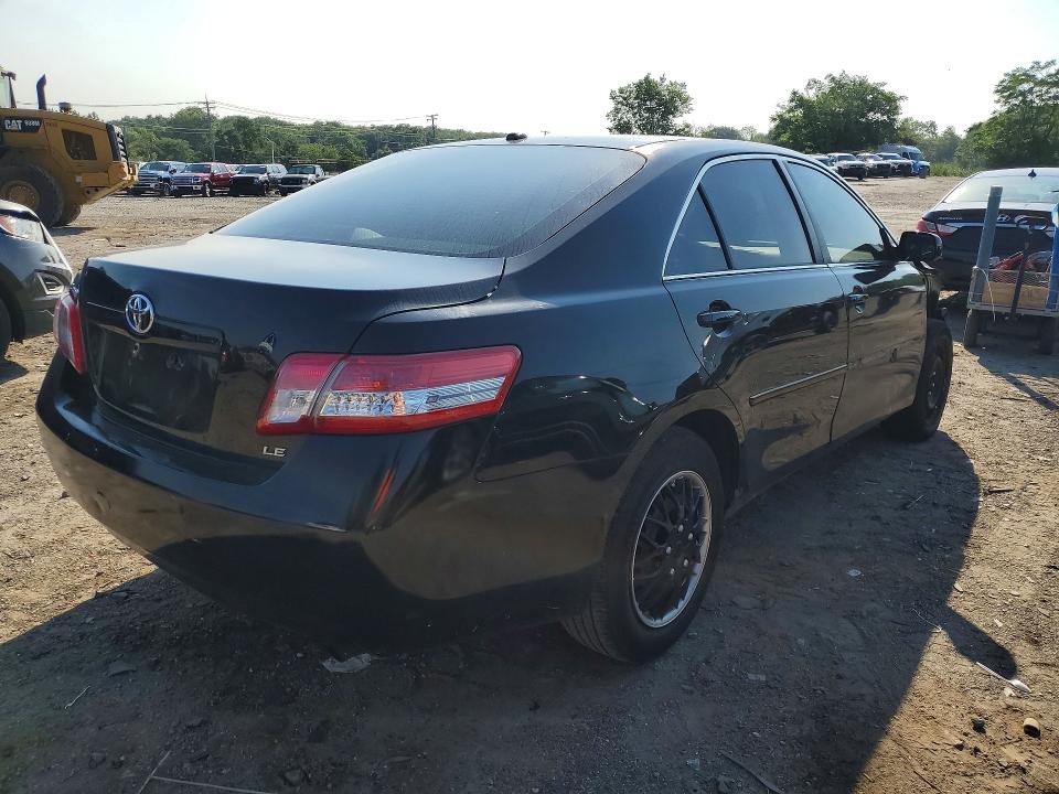 61055256 :رقم المزاد ، 4T1BF3EK4BU195773 vin ، 2011 Toyota Camry مزاد بيع
