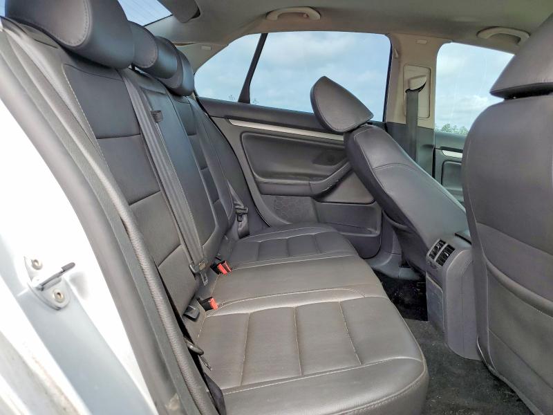 61560376 :رقم المزاد ، 3VWAL71K19M051115 vin ، 2009 Volkswagen Jetta مزاد بيع