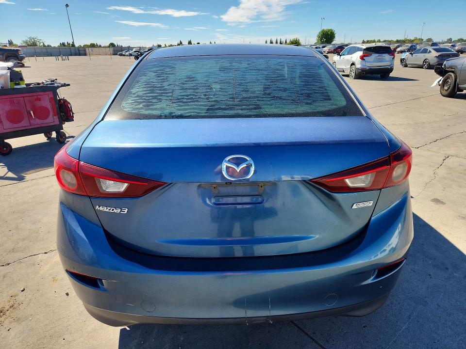 61785426 :رقم المزاد ، 3MZBN1U79HM111479 vin ، 2017 Mazda 3 مزاد بيع