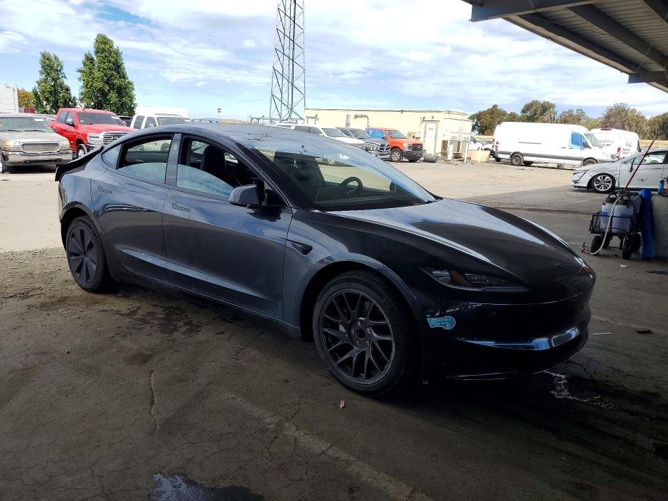 Продажа на аукционе авто 2024 Tesla Model 3, vin: 5YJ3E1EA1RF845864, номер лота: 62095326