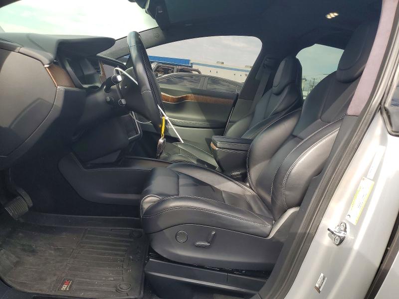 Продажа на аукционе авто 2018 Tesla Model X, vin: 5YJXCBE29JF101973, номер лота: 60886176