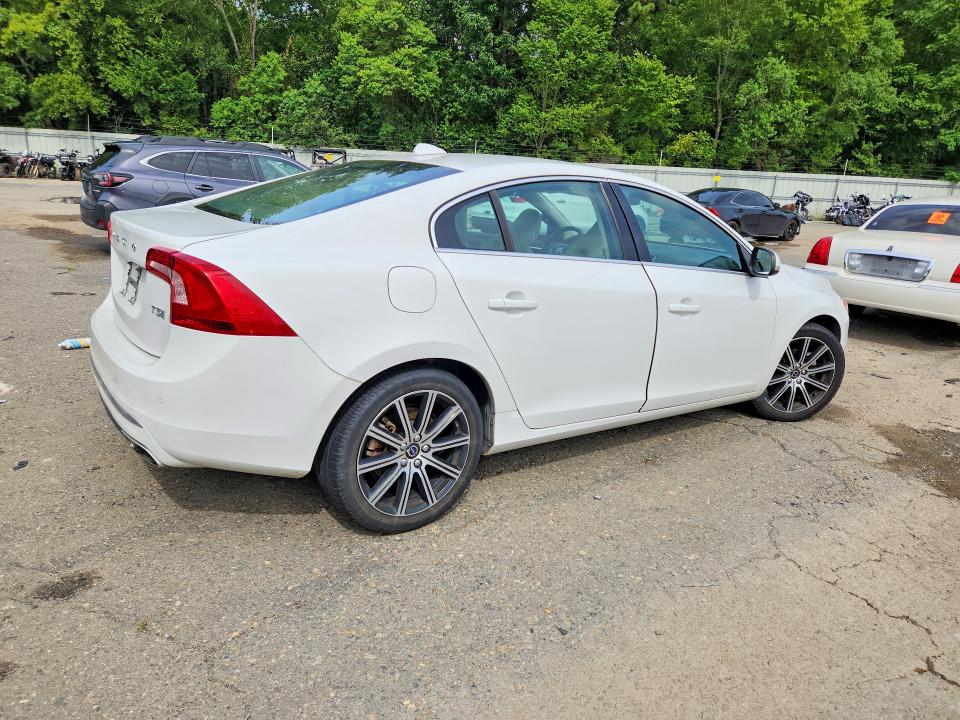 61027766 :رقم المزاد ، LYV402HK9HB132692 vin ، 2017 Volvo S60 مزاد بيع