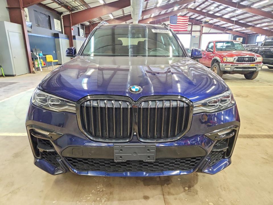 62302656 :رقم المزاد ، 5UXCW2C05M9H18746 vin ، 2021 Bmw X7 مزاد بيع
